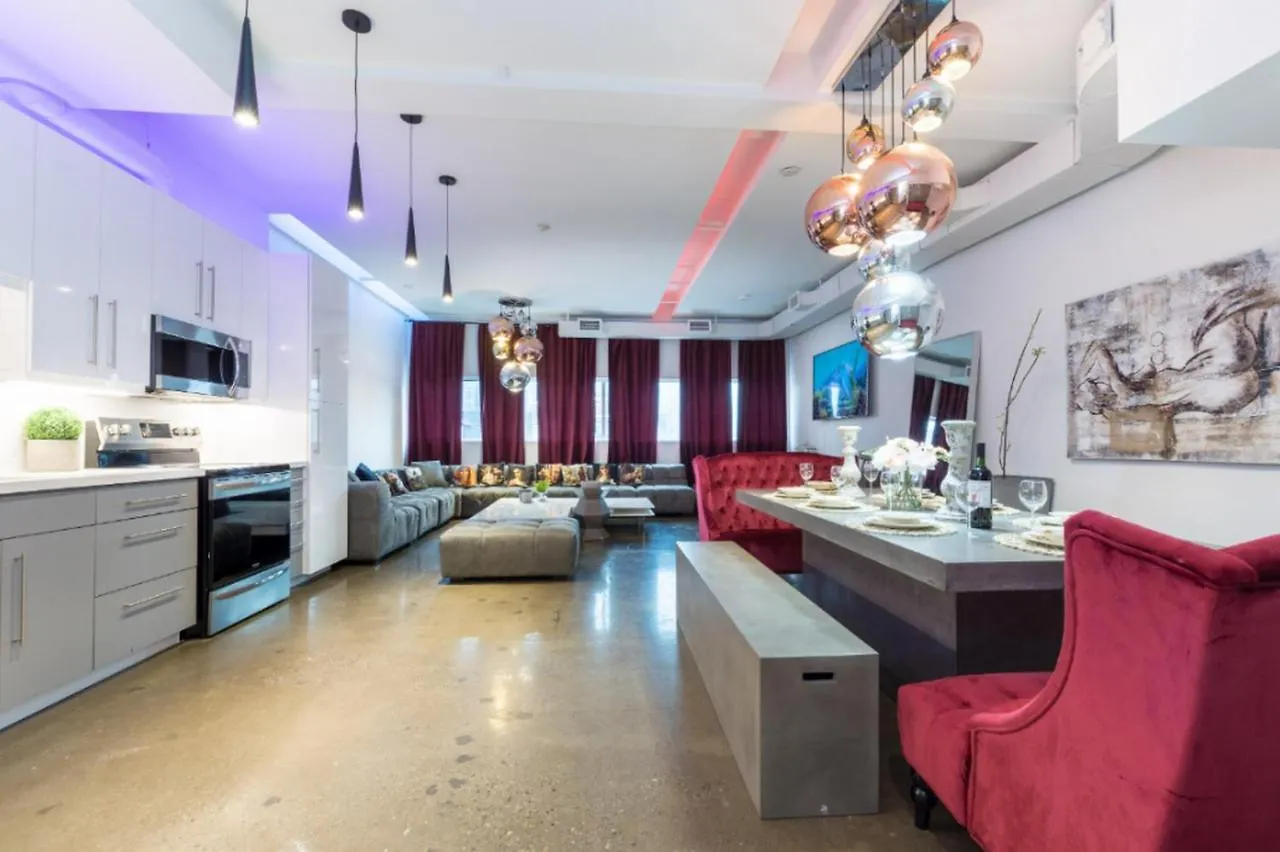 Cloud3 Hotel Toronto Apartment