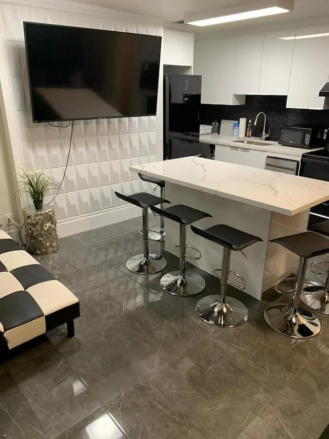 Cloud3 Hotel Toronto Apartment